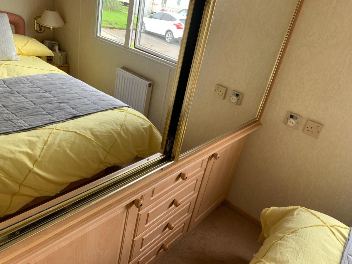 26 Riverview 8 Berth Caravan With Free Fishing Dogdyke Экстерьер фото